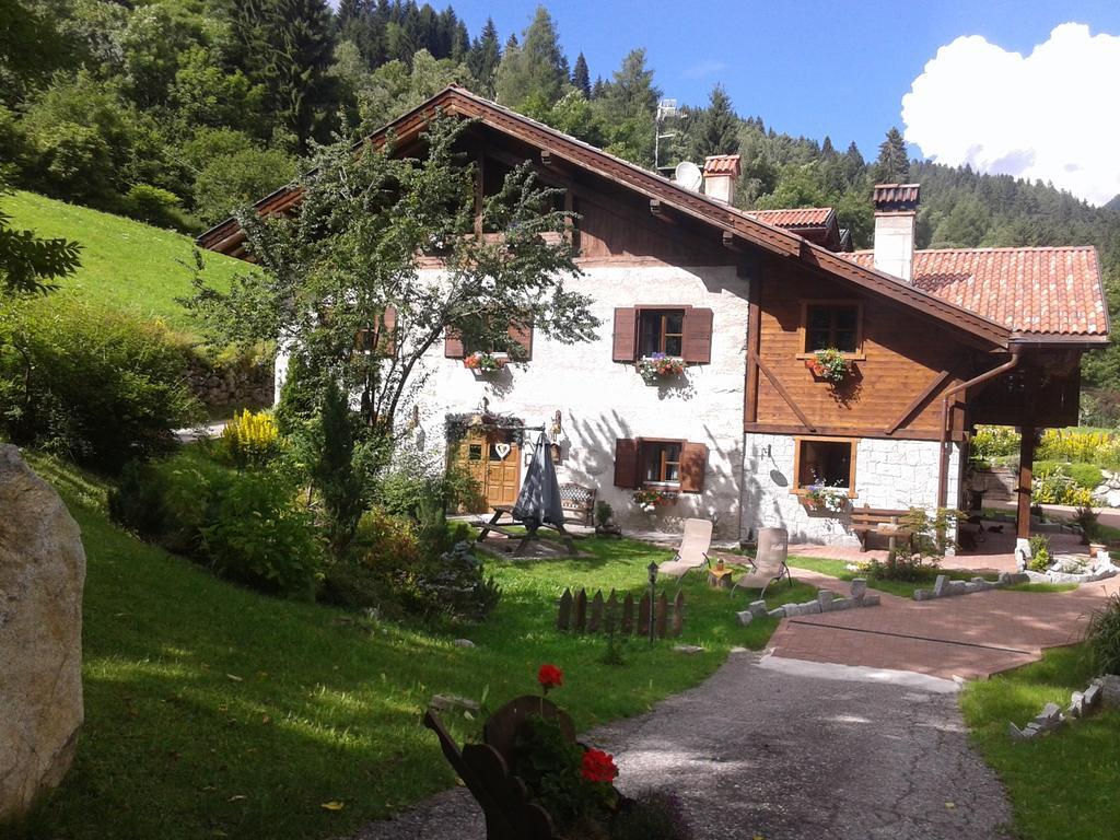 Maso Pin Bed & Breakfast Madonna di Campiglio Exterior photo