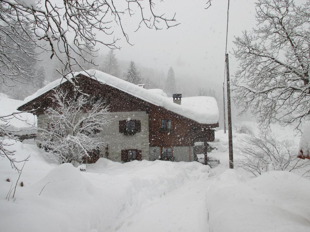 Maso Pin Bed & Breakfast Madonna di Campiglio Exterior photo
