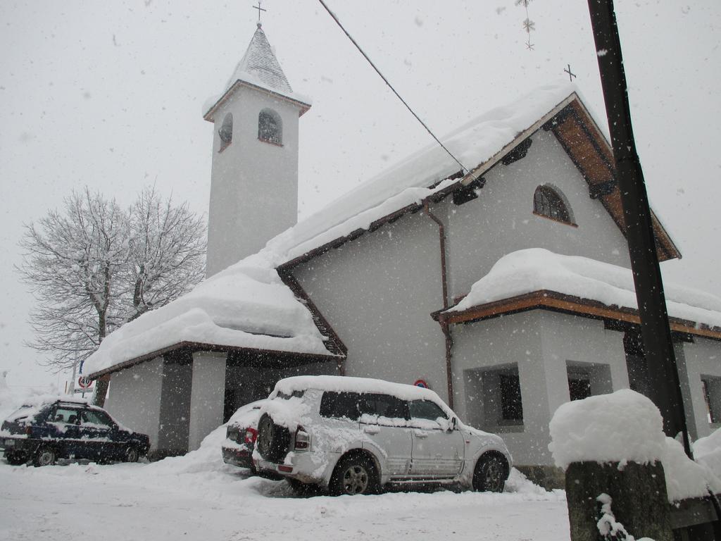 Maso Pin Bed & Breakfast Madonna di Campiglio Exterior photo